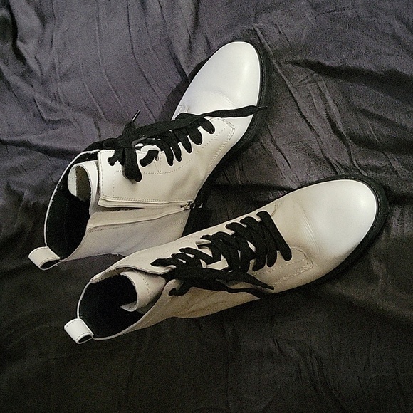 Steve Madden White Leather Combat Boots - Picture 5 of 5